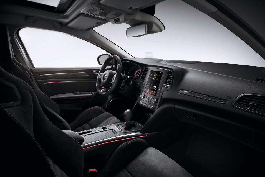 Интерьер Renault Megane R.S. Trophy 2018 года  (WW) (фото 8 из 65)